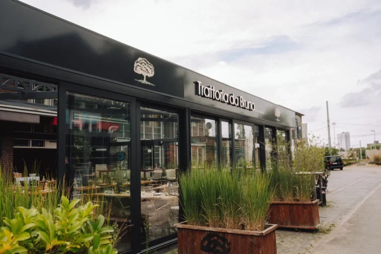 Trattoria da Bruno Krefeld – aussenansicht abend